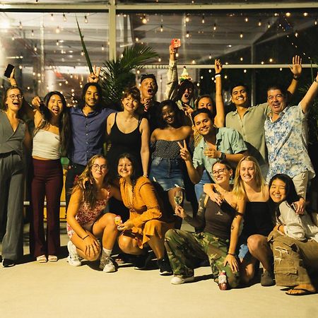 Capsuleaccom Hostel Gold Coast Esterno foto